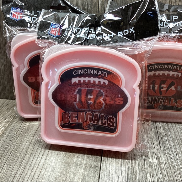 3pk Cincinnati Bangals NFL UltraFlip 3D Plastic Sandwich Box Holder Container - Picture 4 of 6